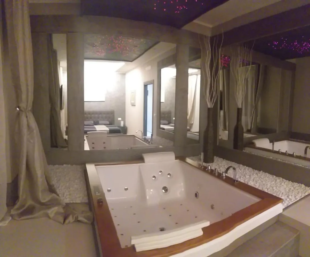 Apartment Hydrosuite Genua